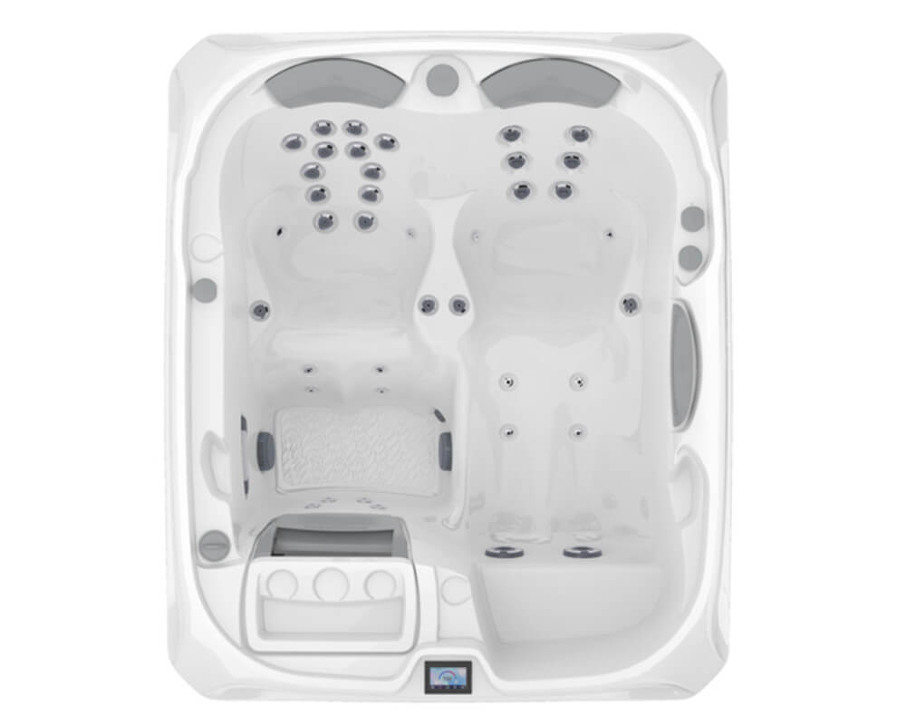 Replacement cover for a Sundance Capri hot tub 82" x 67"